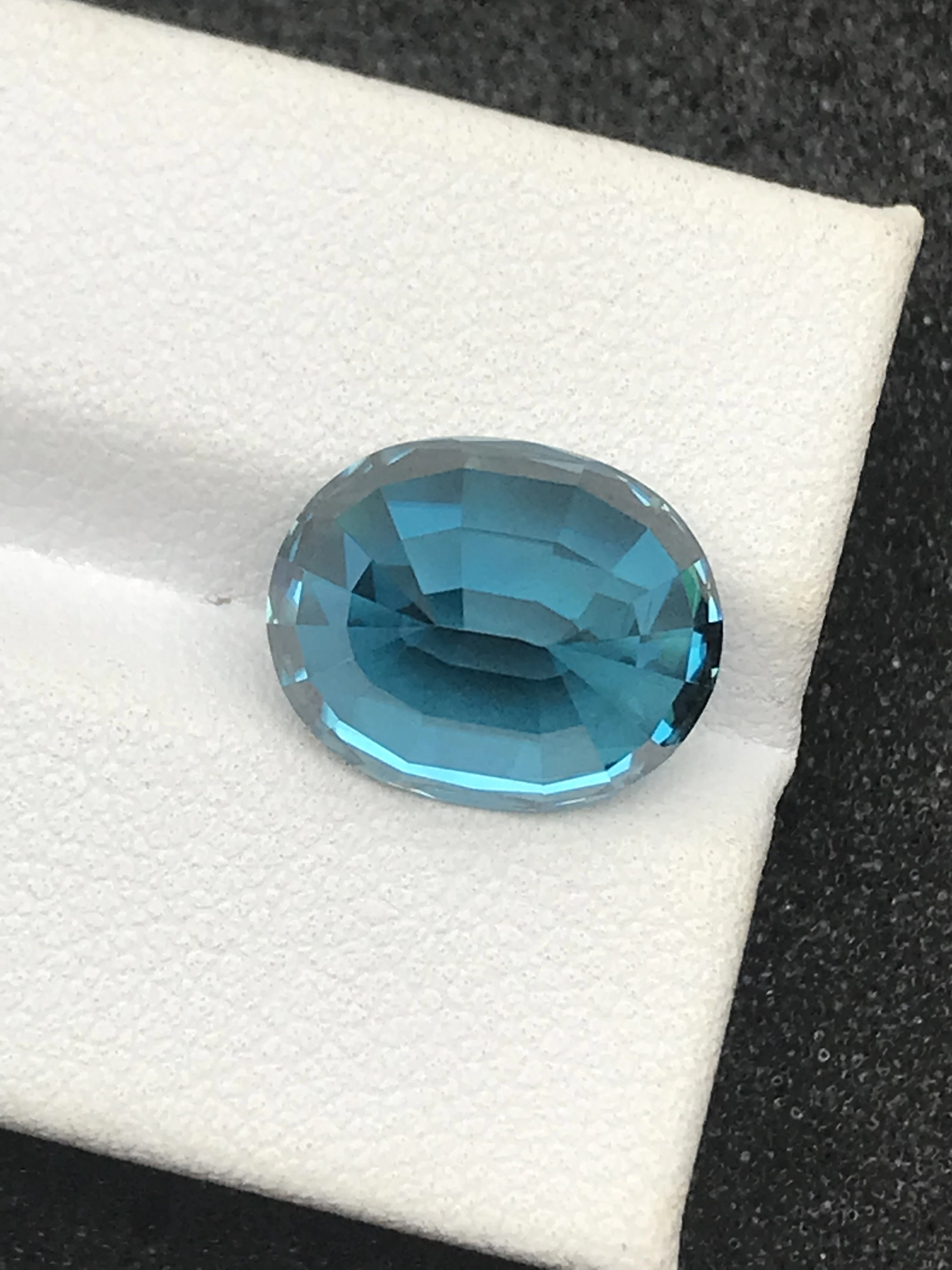 Blue Zircon 12.36ct (ZI0771)
