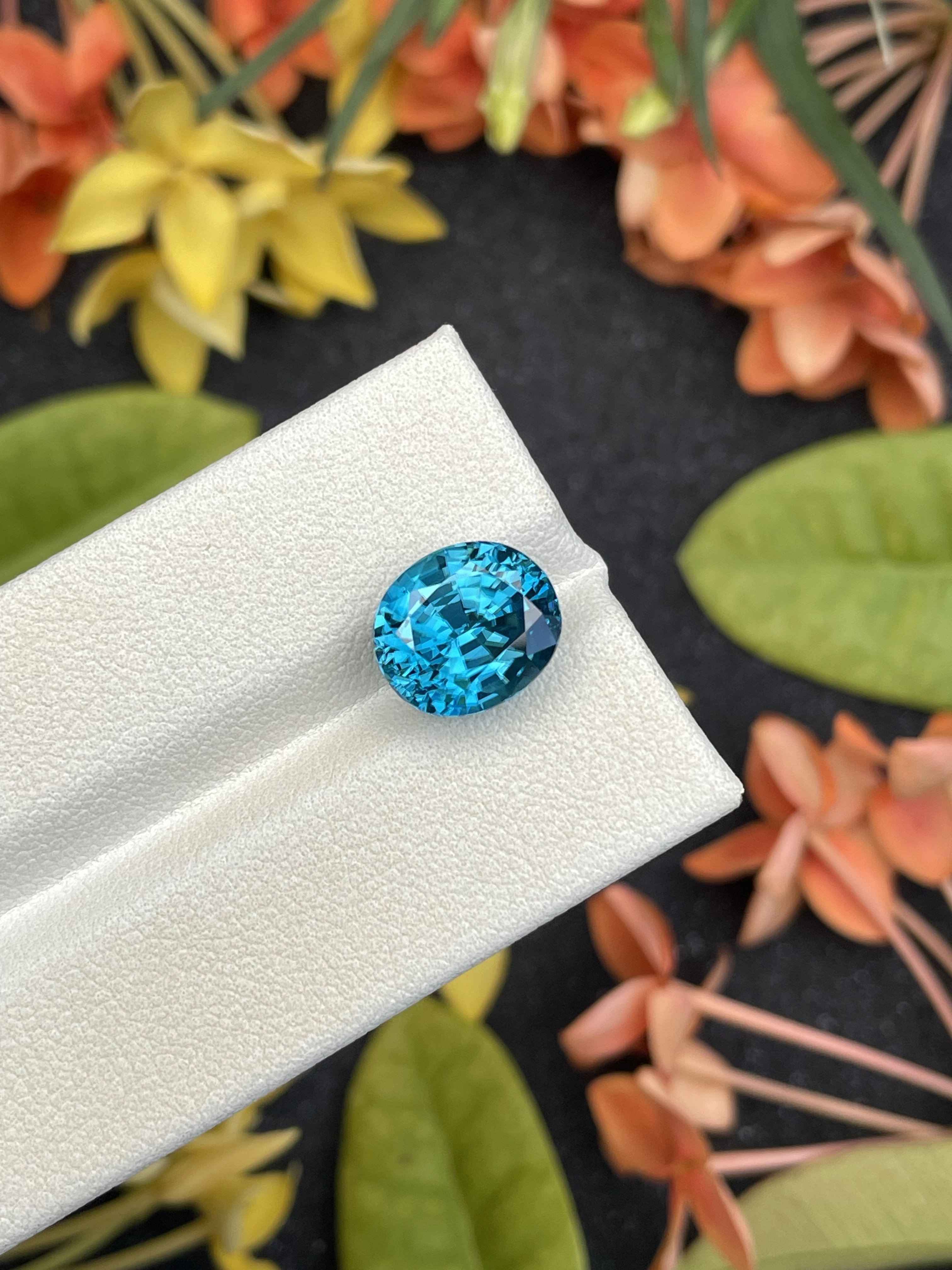 Blue Zircon 7.74ct (ZI1139)